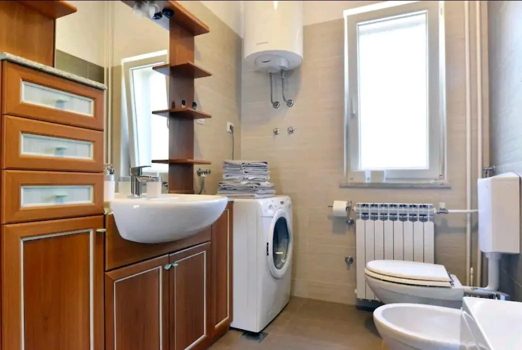 Apartment Bura Premantura, Apartmani Flegar