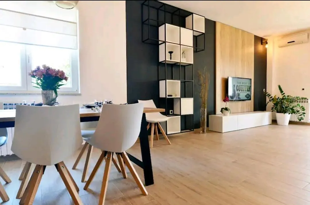Bura Premantura, Apartmani Flegar